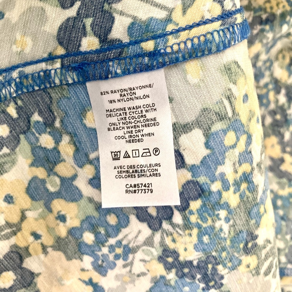 Ann Taylor Floral Button Square Neck Top Size S - Picture 8 of 8